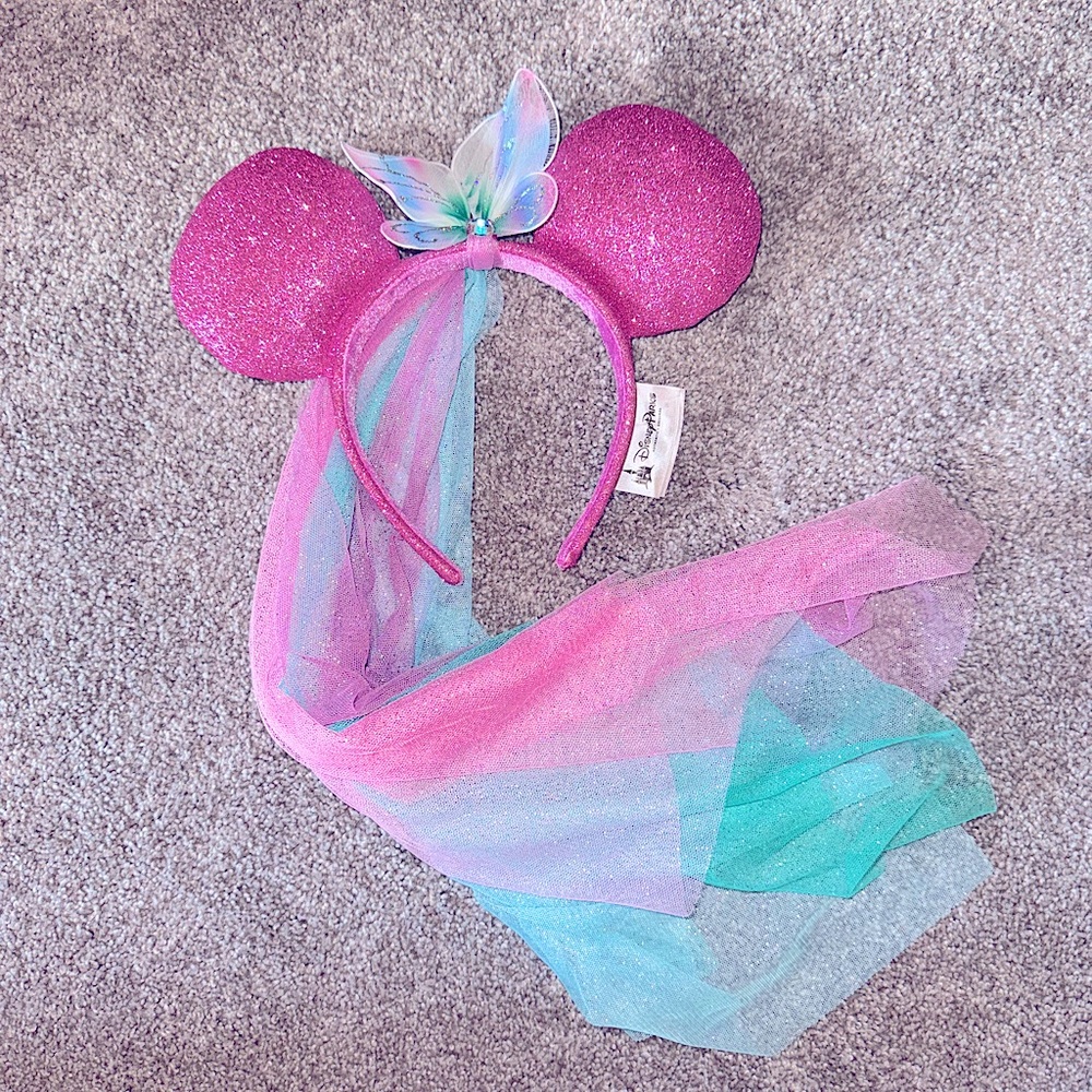 Disney Parks Minnie fantasy ears with veil